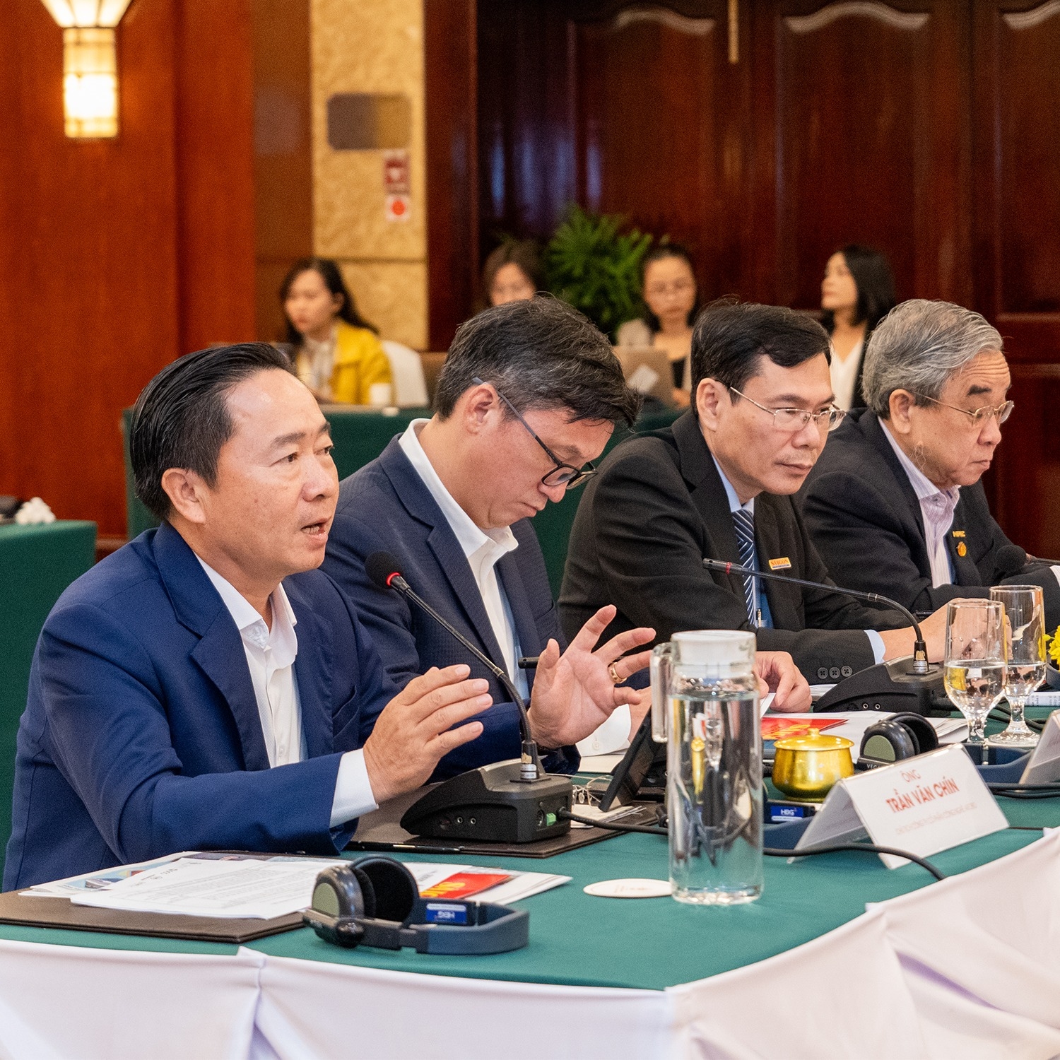 Ông Trần Văn Chín - Chủ tịch HĐQT Arobid phát biểu tại Diễn đàn Thương mại Xanh 2025. Ảnh: Arobid